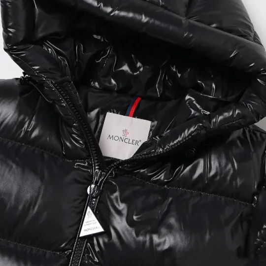 【MONCLER】ECRINS  ダウンジャケット 人気定番モデル!冬の大本命アウター! 【MONCLER】ECRINS  ダウンジャケット 人気定番モデル!冬の大本命アウター!