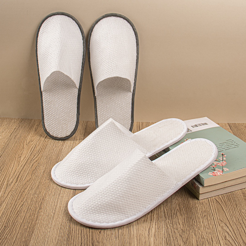 厚手の滑り止め付き使い捨てスリッパ